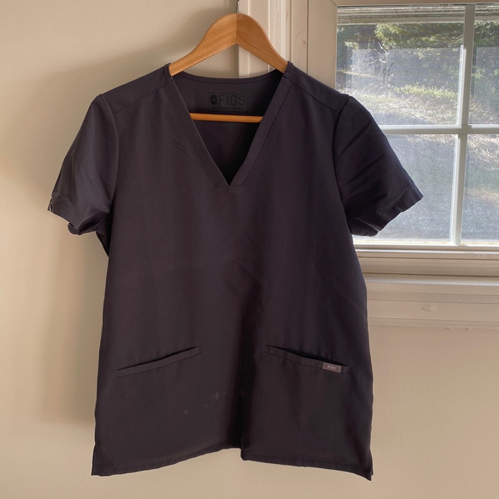 Figs Charcoal Scrub set